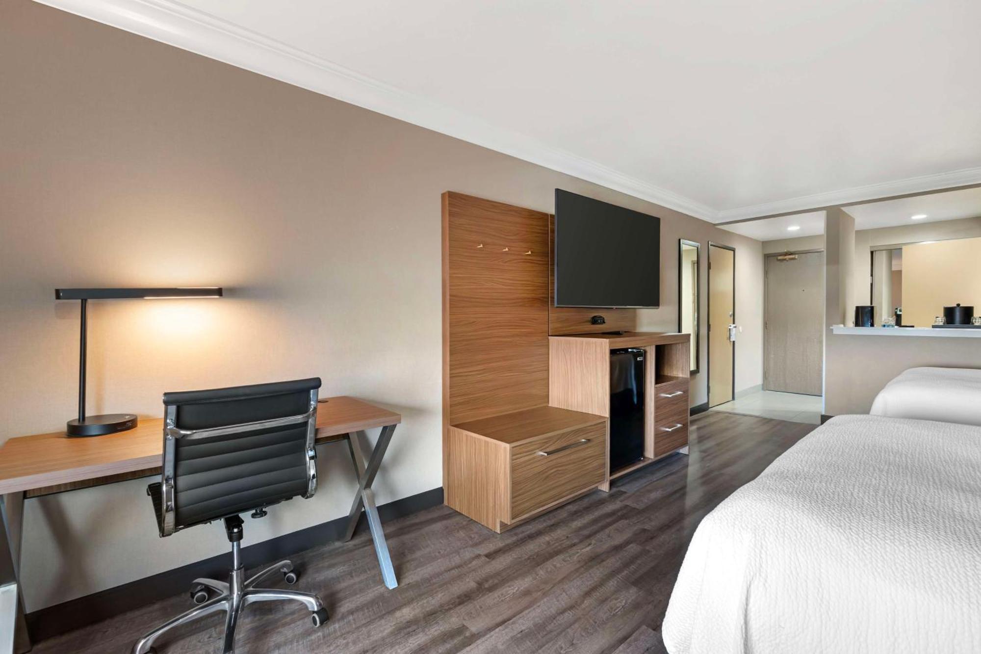 Best Western Plus Newport Mesa Inn Costa Mesa Exteriör bild