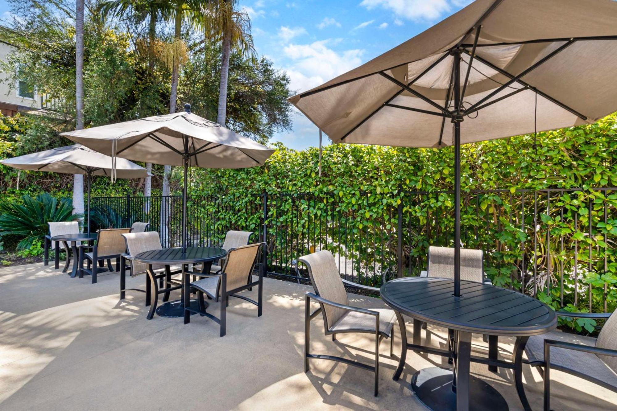 Best Western Plus Newport Mesa Inn Costa Mesa Exteriör bild